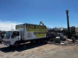Best Garage Cleanout  in Middletown, IN